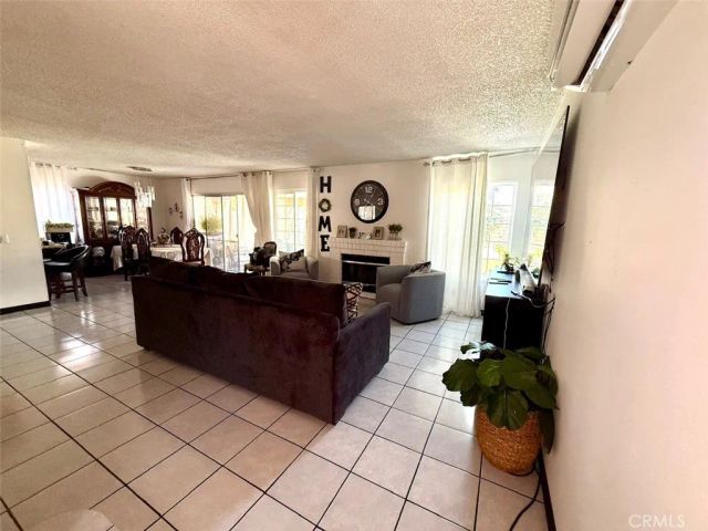 1705 Edgefield, Perris, CA 92571