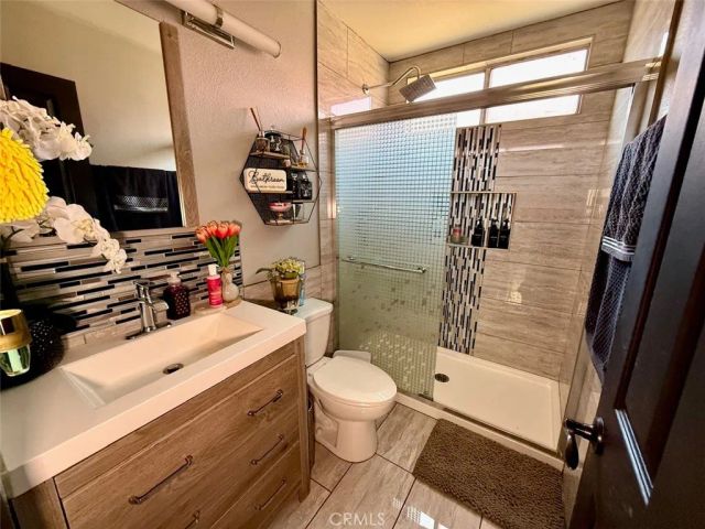 1705 Edgefield, Perris, CA 92571