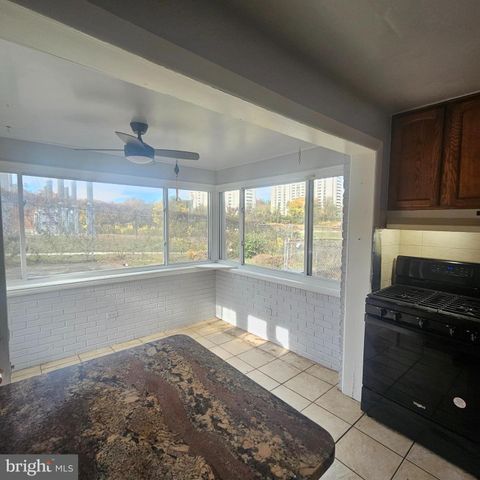 6418 ELLIOTT PL, Hyattsville, MD 20783