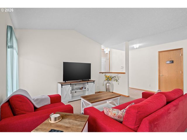 5087 Se 16TH Dr, Gresham, OR 97080