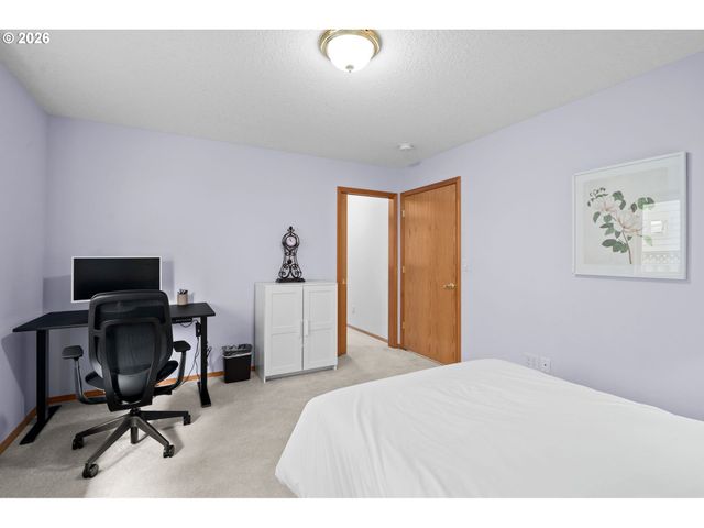 5087 Se 16TH Dr, Gresham, OR 97080