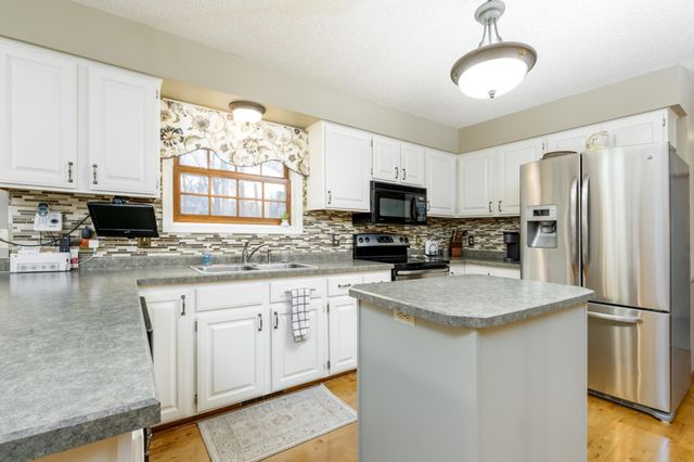 13109 Kingwood Drive, Baxter, MN 56425