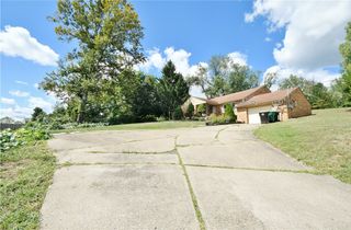 740 Mcmurray Rd, Bethel Park, PA 15102