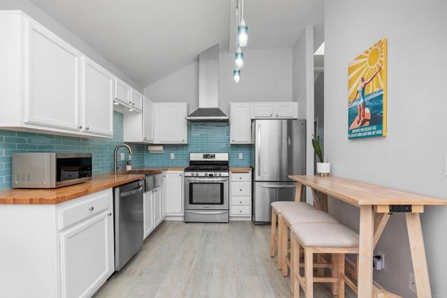 880 Home Avenue G, Carlsbad, CA 92008