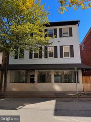24 N CHARLOTTE ST, Pottstown, PA 19464