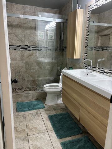 6421 CROSSBOW Court, Davie, FL 33331