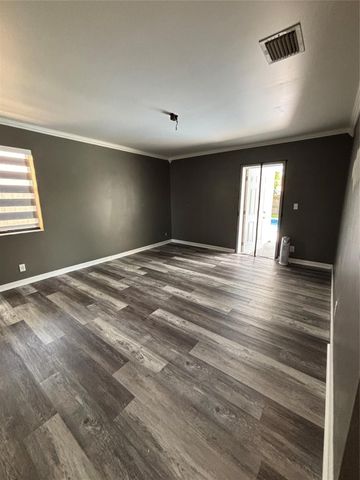 6421 CROSSBOW Court, Davie, FL 33331