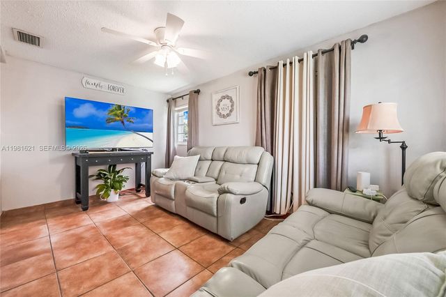 6350 NW 39th Terrace, Virginia Gardens, FL 33166