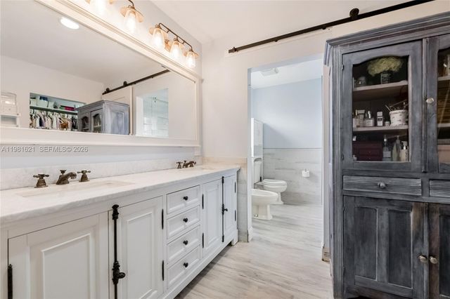 6350 NW 39th Terrace, Virginia Gardens, FL 33166
