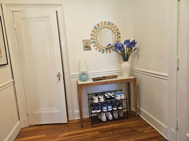 77 Martin St. 6, Cambridge, MA 02138