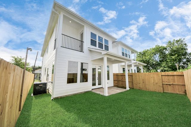 1917 West Street, Houston, TX 77026