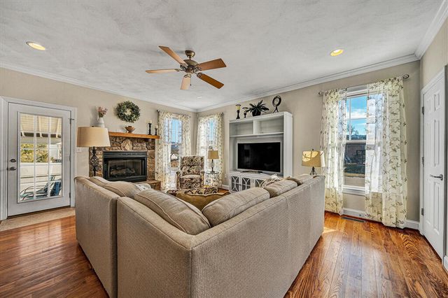 5244 Sundance RD, Salem, VA 24153