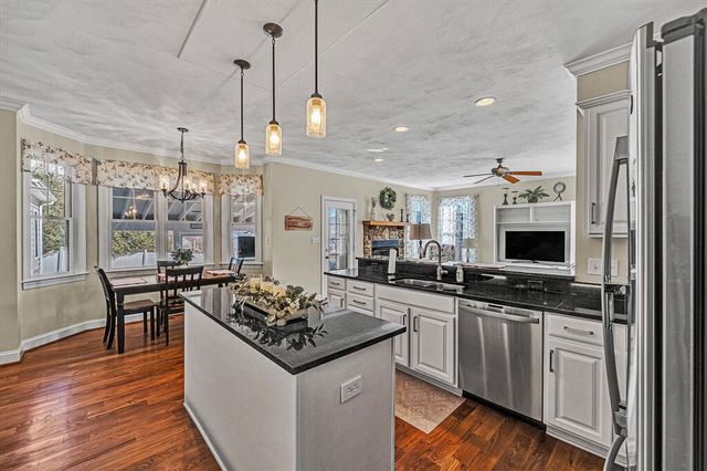 5244 Sundance RD, Salem, VA 24153