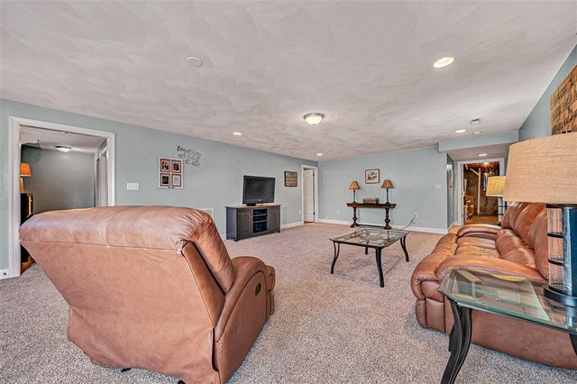 5244 Sundance RD, Salem, VA 24153