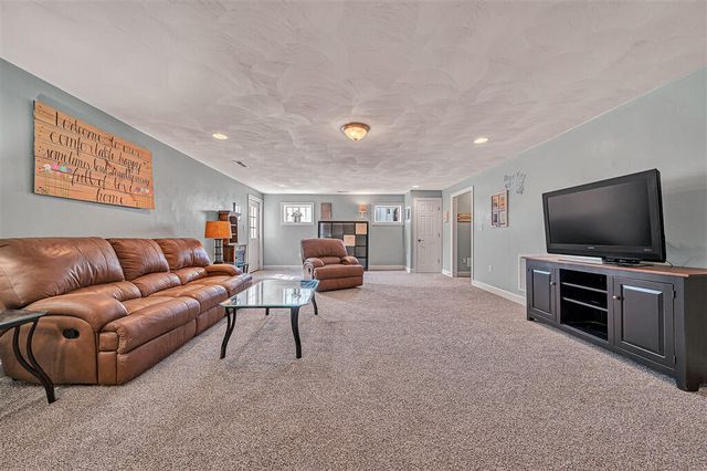 5244 Sundance RD, Salem, VA 24153