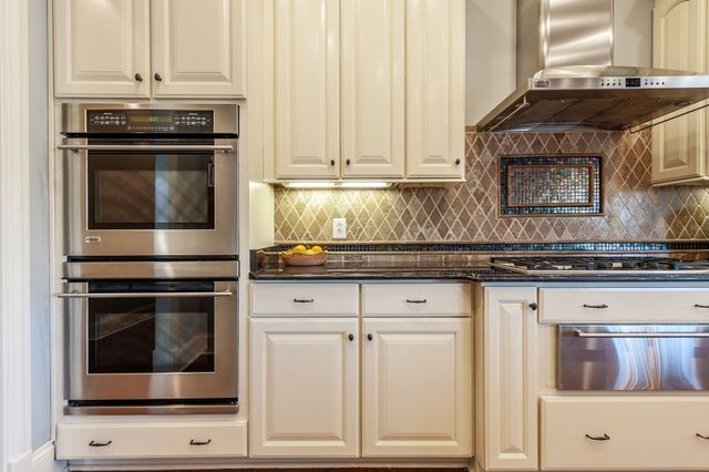 2436 Long Hollow Pike, Hendersonville, TN 37075