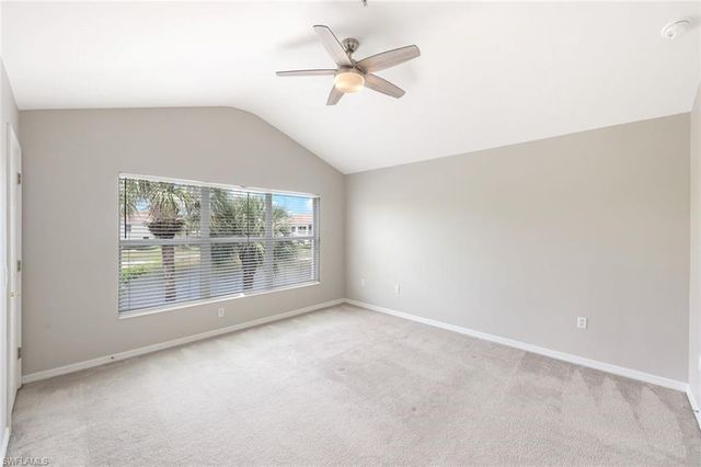 1088 Oxford LN 48, Naples, FL 34105