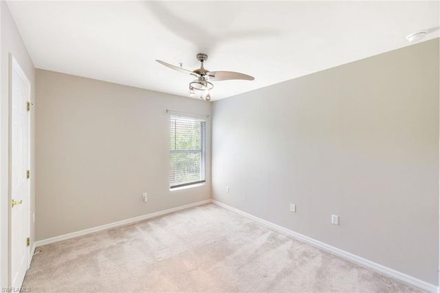 1088 Oxford LN 48, Naples, FL 34105