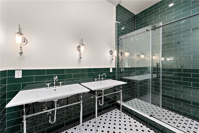 915 Liberty Ave 3, Downtown Pgh, PA 15222