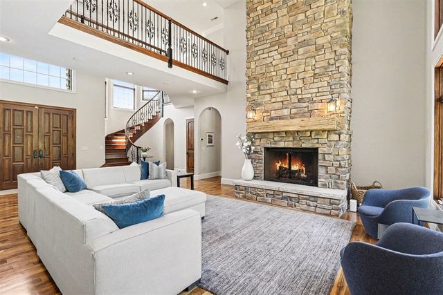 4945 S Stockbridge Drive, Saint Joseph, MI 49085
