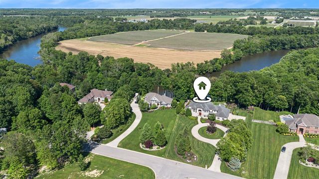 4945 S Stockbridge Drive, Saint Joseph, MI 49085