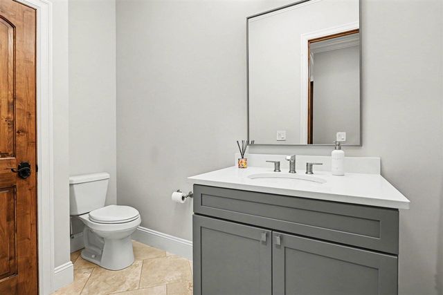 4945 S Stockbridge Drive, Saint Joseph, MI 49085