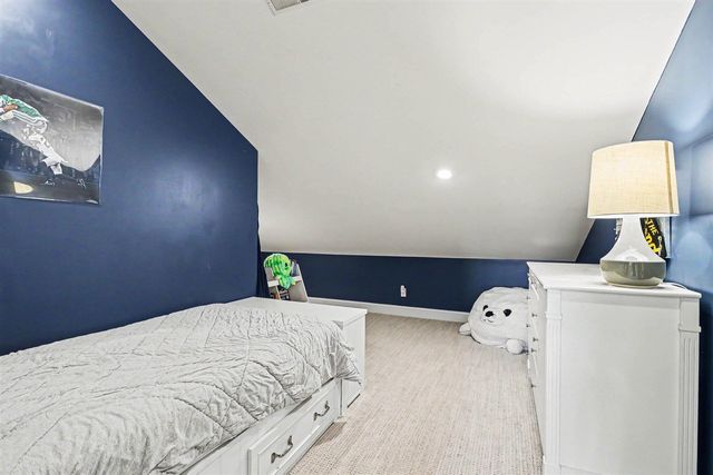 4945 S Stockbridge Drive, Saint Joseph, MI 49085