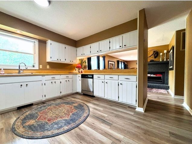 121 Cherokee Road, Cherokee Village, AR 72529