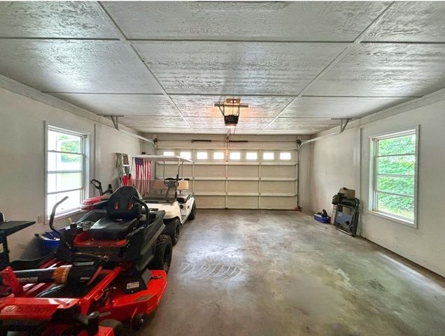 121 Cherokee Road, Cherokee Village, AR 72529