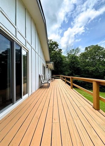 121 Cherokee Road, Cherokee Village, AR 72529