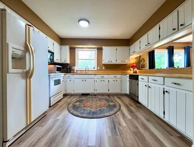 121 Cherokee Road, Cherokee Village, AR 72529