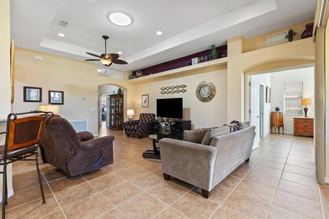 5311 GALLEY WAY, Oxford, FL 34484