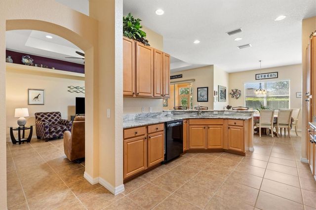 5311 GALLEY WAY, Oxford, FL 34484