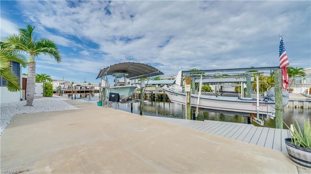 2941 Bowsprit LN, ST. JAMES CITY, FL 33956 — photo 3