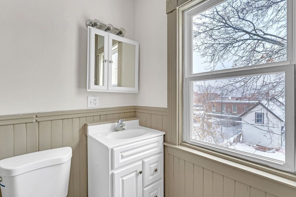 Image 12 of property listing at 32 Jefferson Street, Barre City, VT 05641