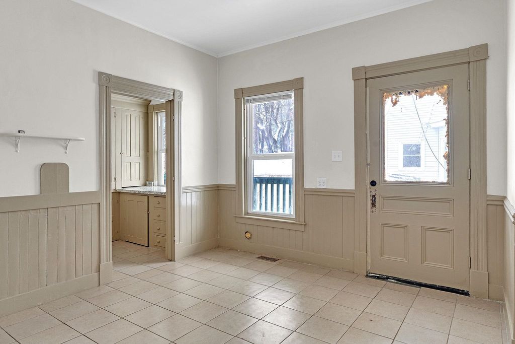 Image 10 of property listing at 32 Jefferson Street, Barre City, VT 05641