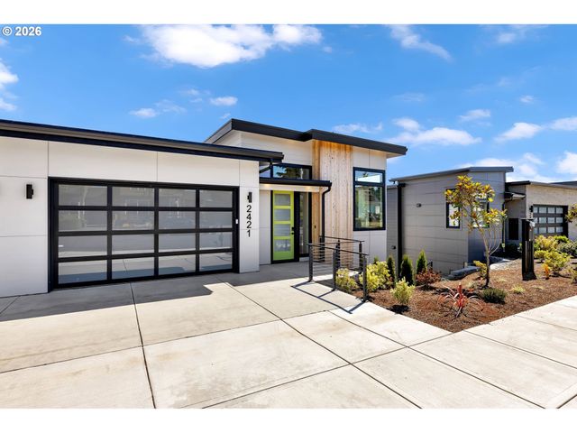 2421 E 6TH St, Vancouver, WA 98661