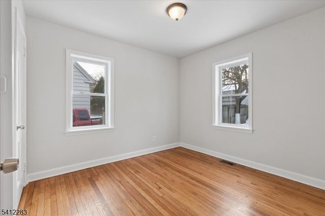 811 Mountain Ave, Bound Brook Boro, NJ 08805