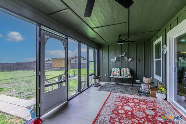 300 Troy View Drive, Troy, TX 76579