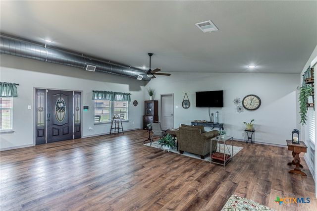 300 Troy View Drive, Troy, TX 76579