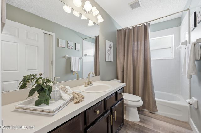 2143 WILLESDON Drive E, Jacksonville, FL 32246