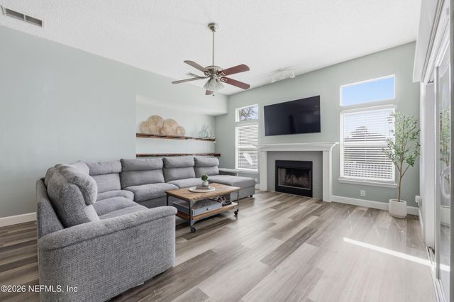 2143 WILLESDON Drive E, Jacksonville, FL 32246