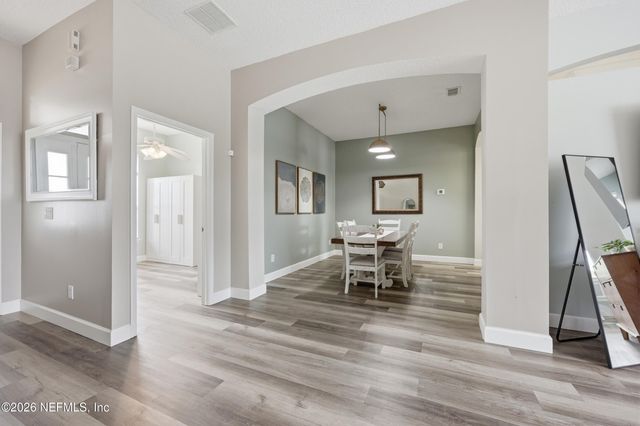 2143 WILLESDON Drive E, Jacksonville, FL 32246