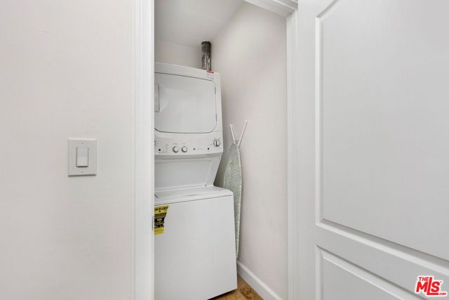2101 Ocean Avenue 17, Santa Monica, CA 90405