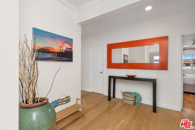 2101 Ocean Avenue 17, Santa Monica, CA 90405