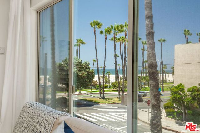 2101 Ocean Avenue 17, Santa Monica, CA 90405