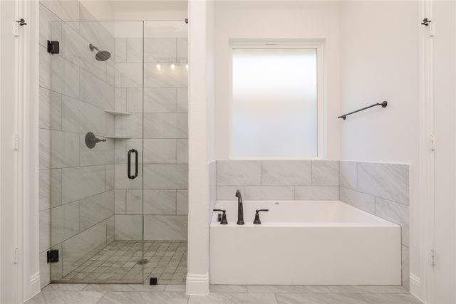 520 Mustang Lane, Pilot Point, TX 76258