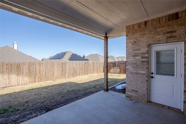 520 Mustang Lane, Pilot Point, TX 76258