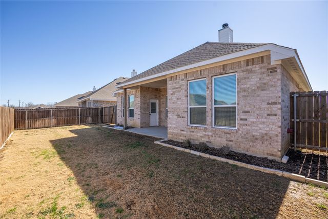 520 Mustang Lane, Pilot Point, TX 76258