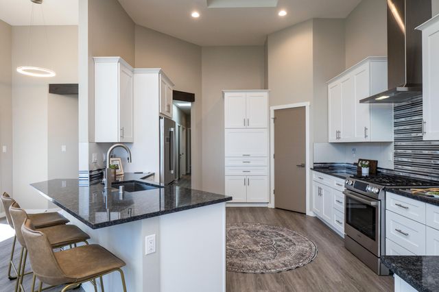 52 Mill Road NW, Albuquerque, NM 87120
